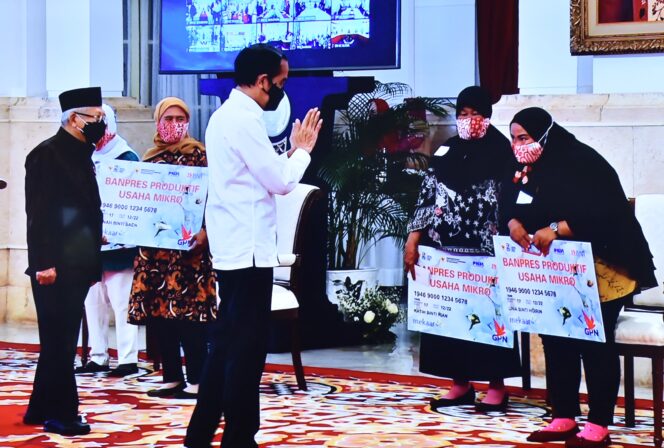 
Targetkan 12 Juta Pelaku Usaha, Presiden Luncurkan Program Banpres Produktif Usaha Mikro