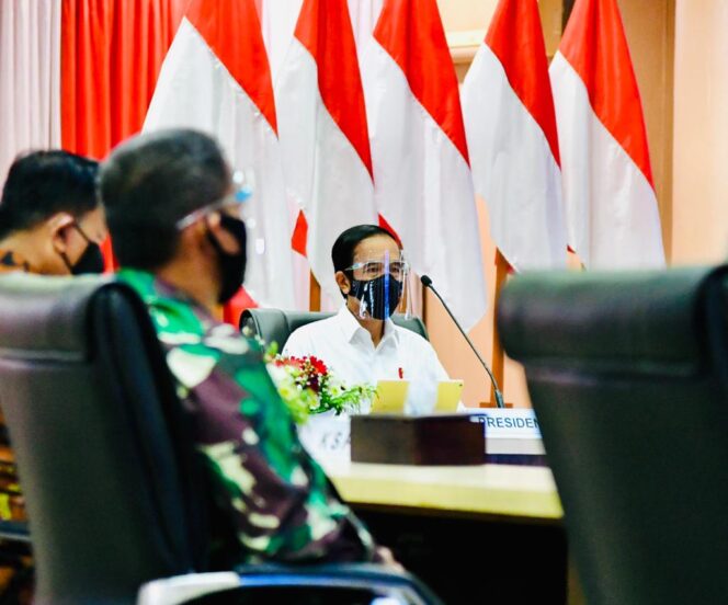 
Jokowi: Kedisiplinan Protokol Jadi Kunci Sebelum Vaksinasi Dilakukan