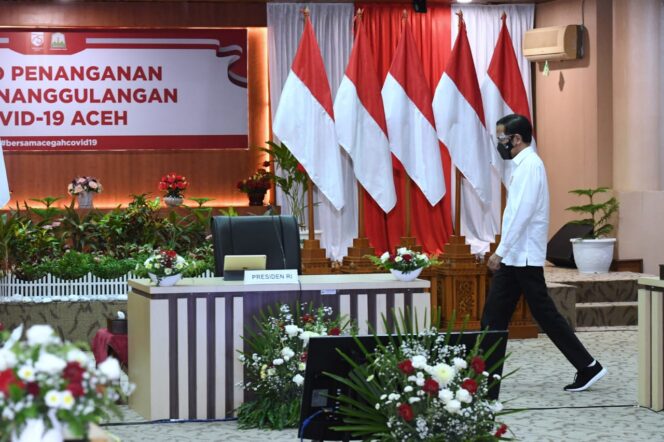 
Jokowi Ingatkan 3 Tahapan Pembukaan Wilayah dan Manajemen Krisis Penanganan Covid-19