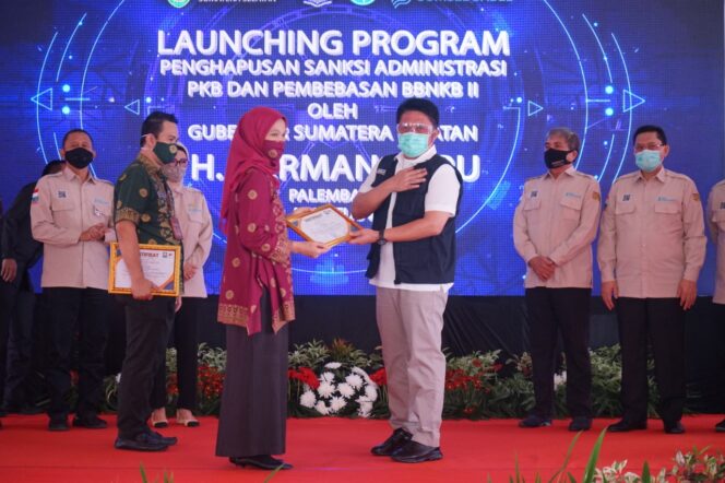 
					Herman Deru: Pemutihan Denda Pajak Kendaraan Bermotor untuk Bantu Masyarakat