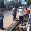 Satker Pelaksanaan Jalan Nasional (PJN) Wilayah III Balai Besar Melihat Pembangunan Drainase di Salah Satu titik Jalan Nasional di Kota Palembang (Dok. Urban Id)