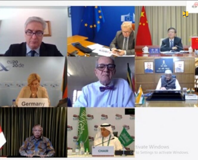 
Menteri PUPR Ajak Negara G20 Perkuat Kerja Sama Pengelolaan Sumber Daya Air dan Pertanian Saat Pandemi