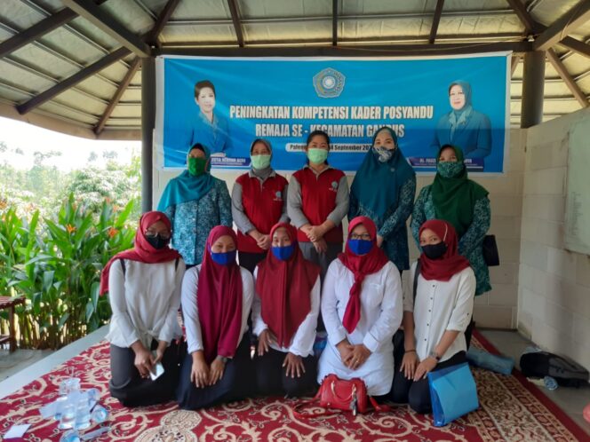 
Feby Deru Tingkatkan Kompetensi Kader Posyandu Remaja se-Kecamatan Gandus