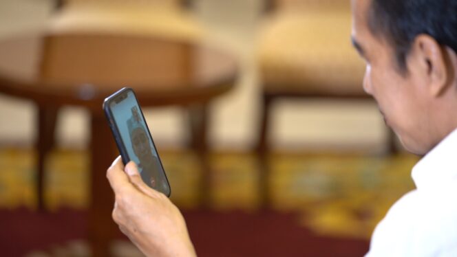 
Saat Perawat Cerita ke Presiden Jokowi Pulang ke Rumah Sebulan Sekali