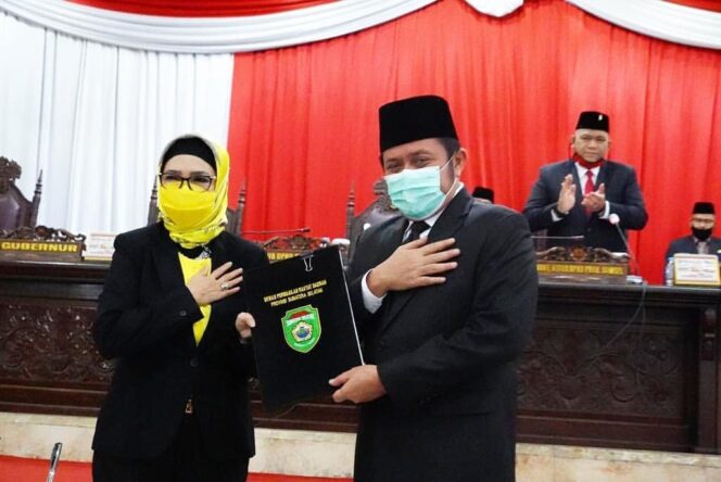 
DPRD Sumsel Setujui Dua Raperda Usulan Herman Deru