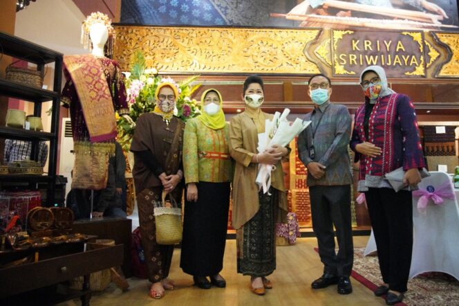 
Feby Deru Dorong Kreativitas UMKM Hasilkan Produk Unggulan