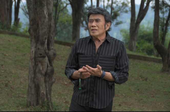 
Rhoma Irama Launching Lagu Baru ‘Dosa Yang Menghantui’