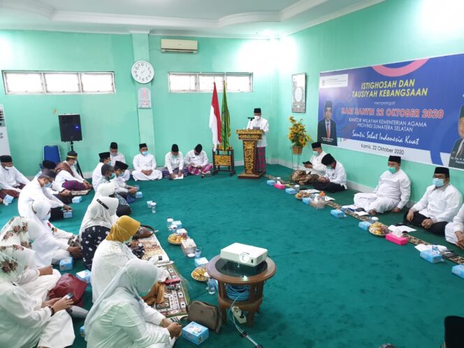 
					Peringati Hari Santri, Kemenag Sumsel Gelar Istighasah dan Tausiyah Kebangsaan