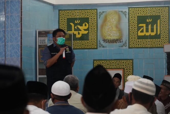 
					Safari Jumat di Lahat, Herman Deru Ajak Jemaah Tauladani Nabi Muhammad SAW
