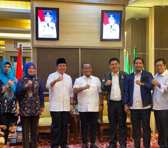 
					BPP HIPMI Beraudiensi dengan Gubernur Sumsel Herman Deru