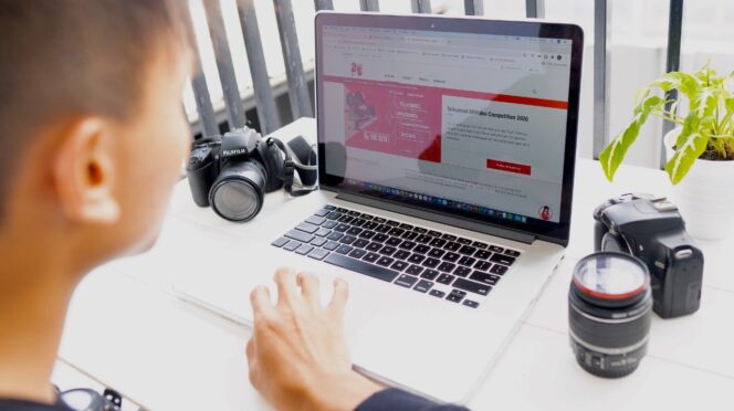 
Telkomsel Adakan Kompetisi untuk Konten Kreator