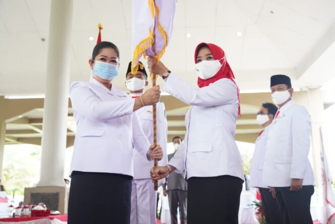 
Feby Deru Lantik Ketua PMI kota Prabumulih Masa Bakti 2020-2025