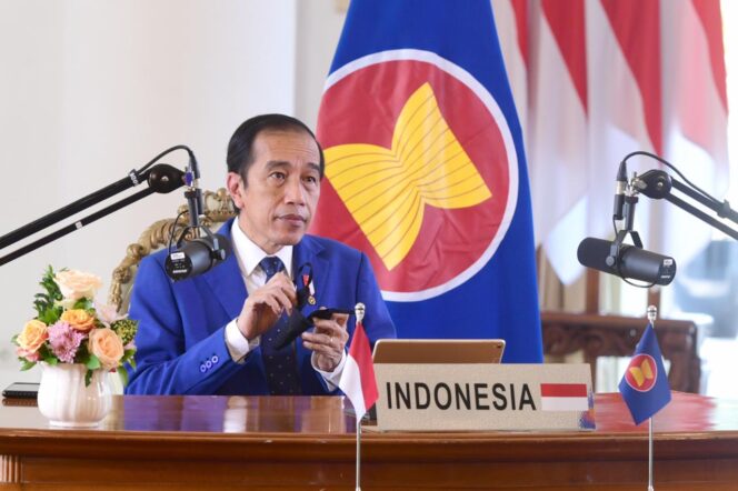 
Jokowi Hadiri KTT ASEAN-PBB dan KTT RCEP