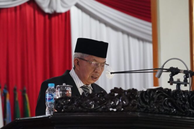 
Mawardi Yahya Tanggapi Pandangan Umum Fraksi Terkait Pembahasan Raperda APBD Sumsel TA 2021