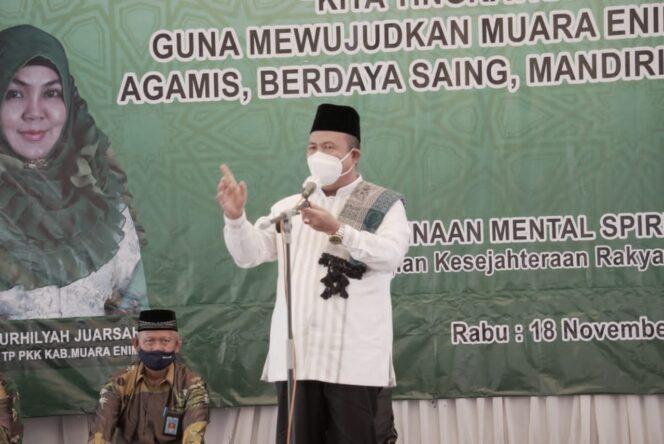 
Kakanwil Kemenag Sumsel Sampaikan Tausiyah di HUT Ke-74 Muara Enim