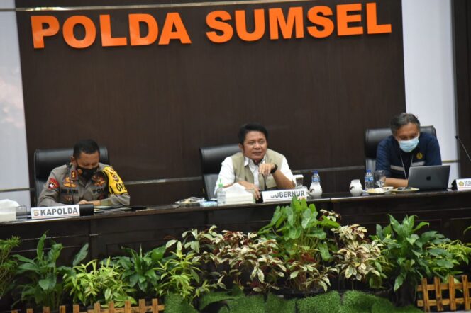 
Herman Deru Dukung Polda Sumsel Berantas Penambangan Liar