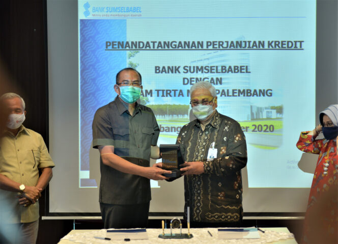 
					Kerja sama pembiayaan Bank Sumsel Babel dan PDAM Tirta Musi Palembang