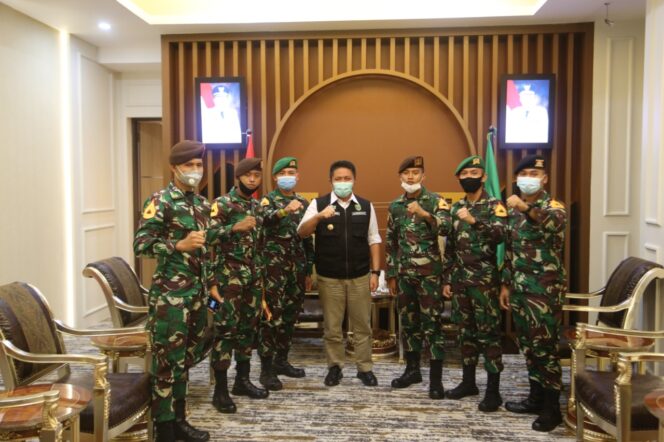 
Herman Deru Ingatkan Taruna AKMIL Tetap Istiqomah Tunaikan Tugas Negara