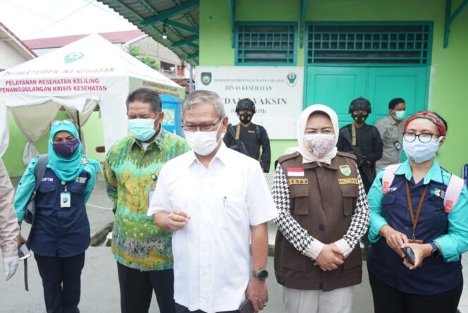 
Staf Ahli Menkes Apresiasi  Kesigapan Herman Deru Dalam Mempercepat Vaksinasi Warga Sumsel