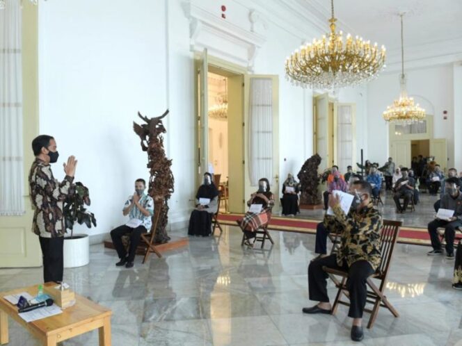 
					Presiden Jokowi Ajak Masyarakat Ikut Vaksinasi Untuk Capai Kekebalan Komunitas