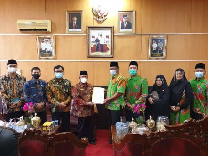 
Kakanwil Kemenag Sumsel Minta AMPHURI Wujudkan PPIU Terpercaya