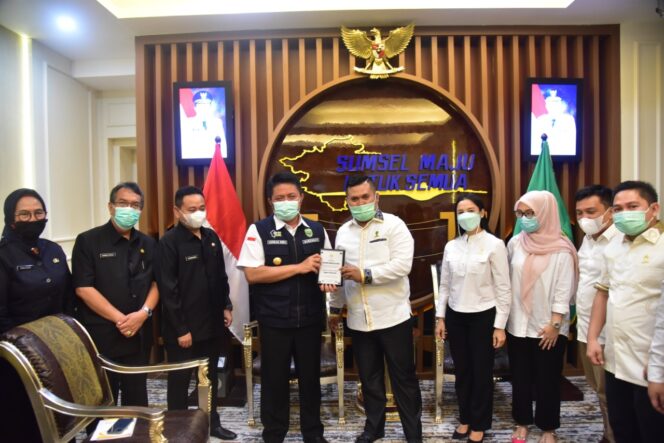 
					Herman Deru Minta HIPMI Garap Potensi Desa