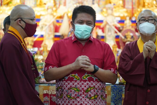 
Umat Konghucu Sumsel Apresiasi Sikap Toleransi Herman Deru