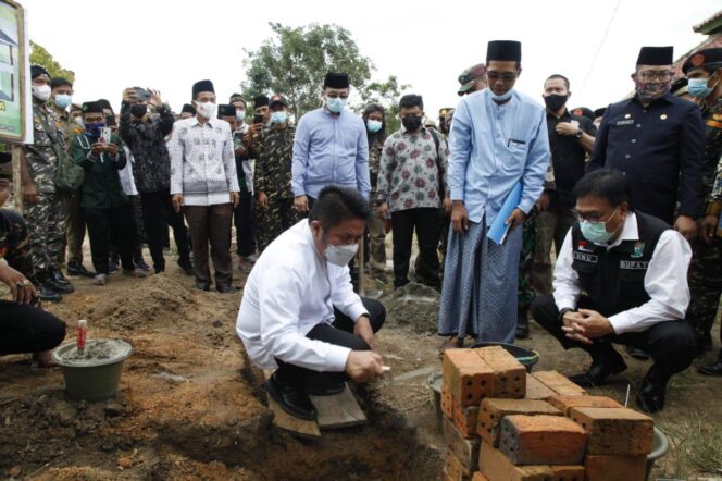 
					Herman Deru Ajak Ponpes Dongkrak Kualitas Pendidikan Agama di Muara Enim