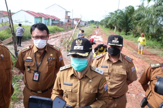
Pemkot Palembang Perbaiki Jalan Tanjung Bubuk
