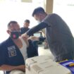 Terlihat Wartawan yang bertugas Empat Lawang lakukan vaksin. (Foto Bento)