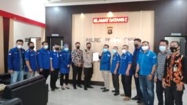 DPC Demokrat Muara Enim Datangi Polrestabes Muara Enim (Foto : Andi)