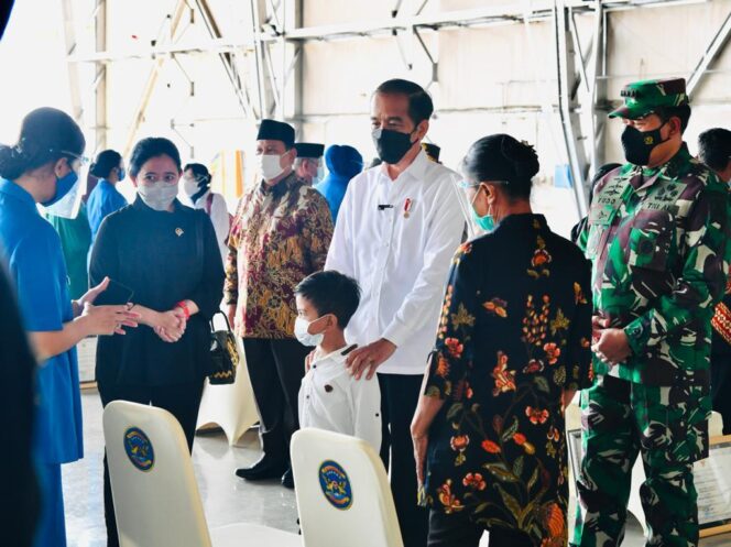 
Presiden Bersilaturahmi dengan Keluarga Awak KRI Nanggala 402