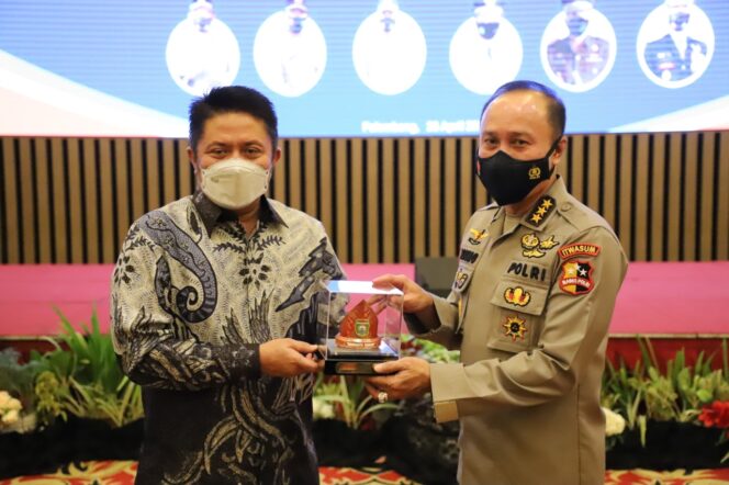 
					Herman Deru Wujudkan Sumsel Sebagai Daerah Bebas Pungli