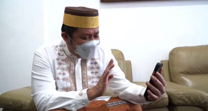 
					Video Call Perawat Siloam, Gubernur Herman Deru: Kamu yang Tabah Ya
