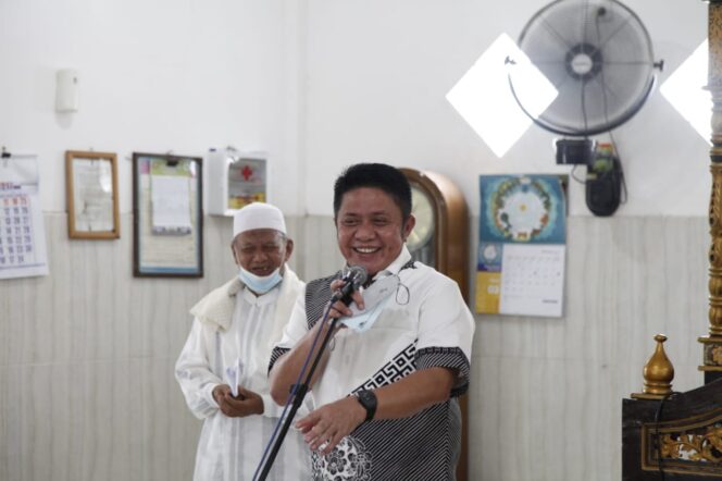 
					Herman Deru Persilahkan Warga Ibadah Ramadan Seperti Biasa