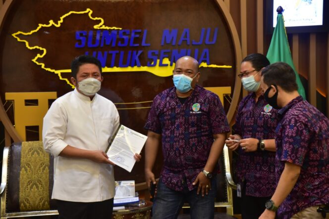 
Herman Deru Bakal Buat Kantor Bersama untuk Organisasi Wartawan