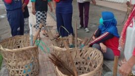 Suasana Para Pekerja Pembersih Pasar Mogok Kerja di HUT Empat Lawang (Foto : Istimewa) 