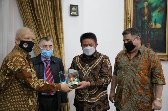 
					Sumsel Jajaki Kerjasama Bidang Iptek dengan Rumania