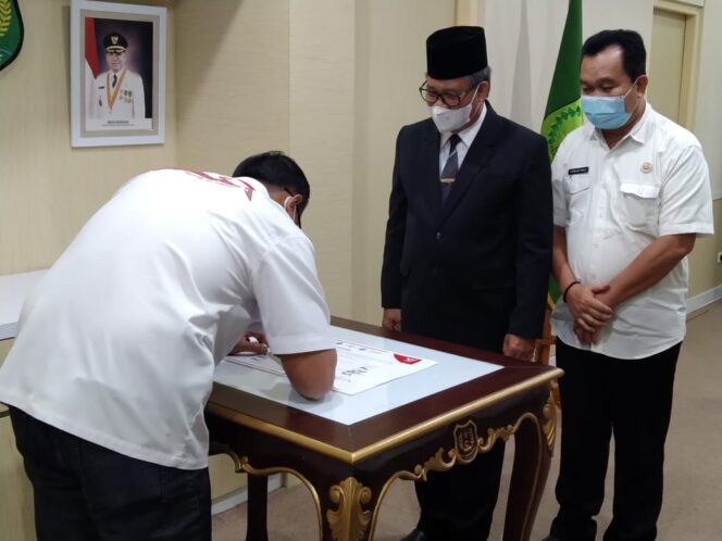 
					Tingkatkan penguatan dan Pembinaan Ideologi Pancasila