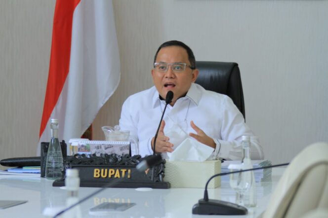 
					Bupati Dodi Reza Jadi Narasumber Muba Environment Webinar Forum 2021