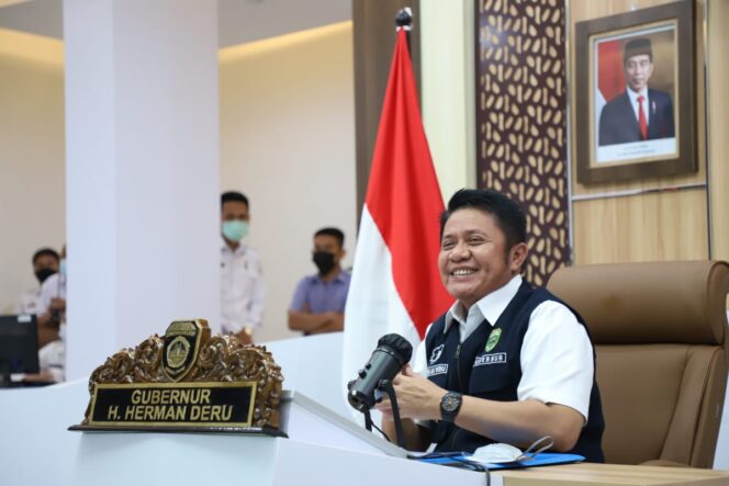 
Herman Deru Promosikan Sriwijaya Grand Fondo dan Dempo Run ke Sandiaga Uno