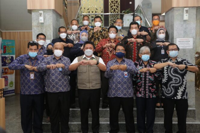 
					Herman Deru  Terapkan Pengawasan  Intern Proses Jalannya Pembangunan Sumsel