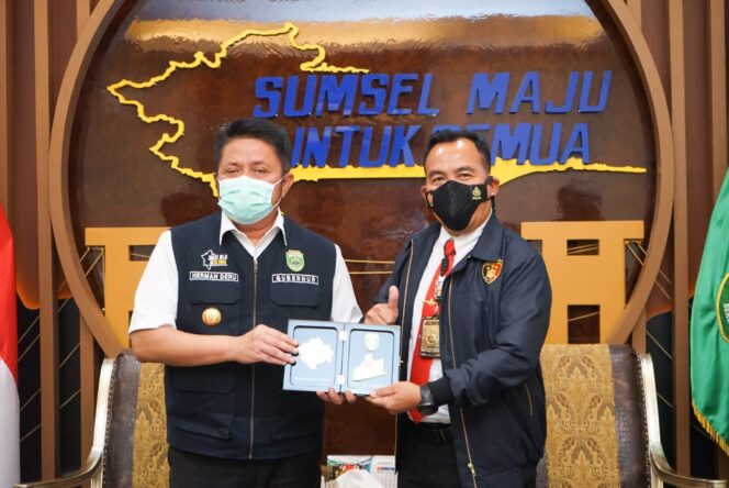 
Herman Deru Apresiasi Kinerja Luar Biasa Kapolres OKI Beserta Jajaran