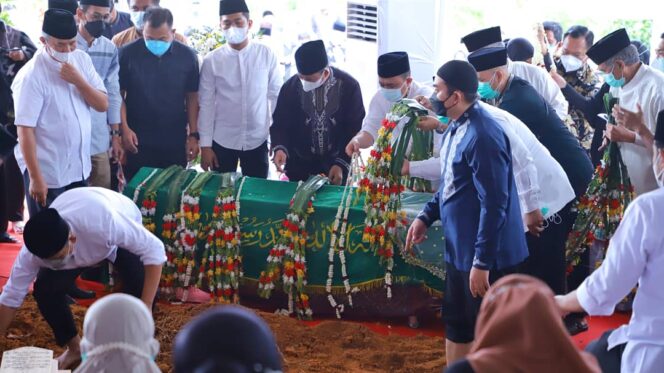 
Herman Deru: Percha Anak Yang Patuh Kepada Agama dan Orangtua