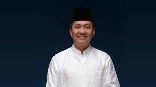 
Percha di Mata  Ratu Dewa: Pribadi yang Luar Biasa