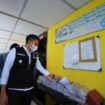 Bupati Ogan Ilir, Panca Wijaya Mengecek Sekolah yang akan lakukan PTM (Foto : Istimewa)