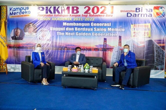 
Beri Kuliah Umum di UBD, Herman Deru: Jangan Pernah Takut dengan Kegagalan