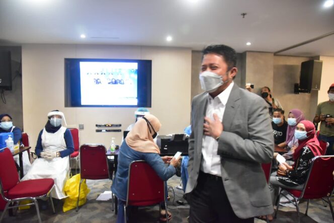 
					Herman Deru Dorong Ormas dan Komunitas Gencarkan Vaksinasi Covid bagi Warga Sumsel