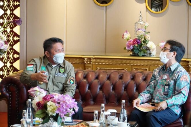 
Jaga Mutu dan Kualitas, Herman Deru Dorong Produk Lokal Sumsel Kantongi Label SNI