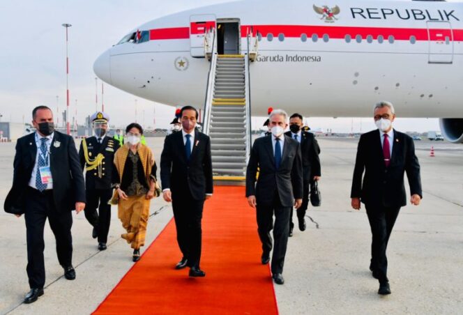 
					Presiden Joko Widodo Tiba di Roma, Italia